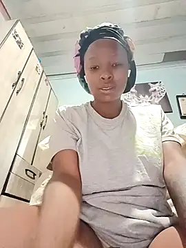 Snapshot of Mayo01_ chatting on December 4, 2024, 10:19 pm Mayo01 online show from December 4, 2024, 10:19 pm