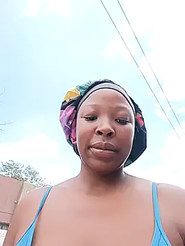 Snapshot of Mayo01_ chatting on December 30, 2024, 9:05 am Mayo01 online show from December 30, 2024, 9:05 am