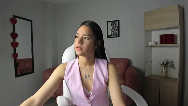 Alice23jones online show from March 15, 2025, 2:12 pm