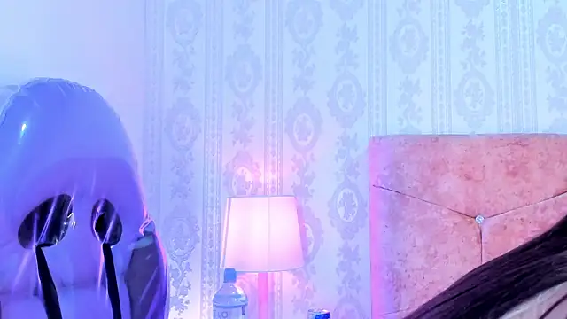 liaa 18 online show from February 25, 2026, 4:33 am