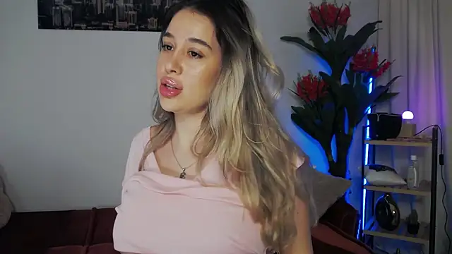 NaughtyAdda online show from March 5, 2026, 10:17 pm