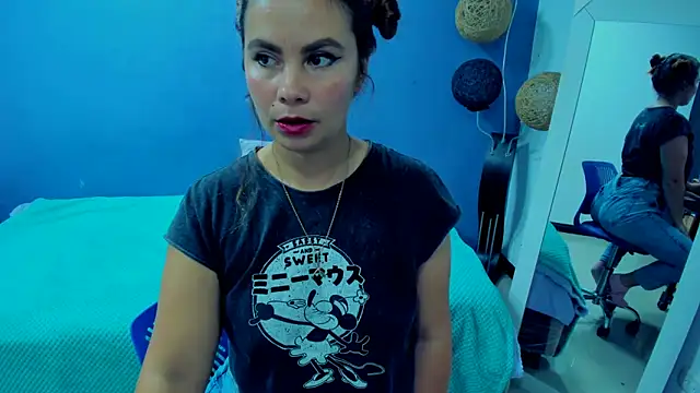 Snapshot of gigi_stephans chatting on March 19, 2025, 2:16 am gigi stephans online show from March 19, 2025, 2:16 am
