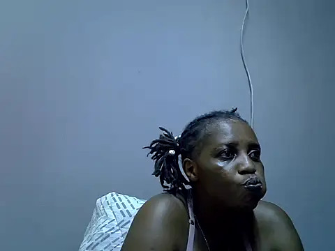 Snapshot of Hot_Caro chatting on December 13, 2024, 3:54 pm Hot Caro online show from December 13, 2024, 3:54 pm