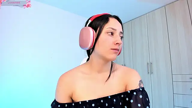 Snapshot of liaqueen610 chatting on February 12, 2025, 8:29 pm liaqueen610 online show from February 12, 2025, 8:29 pm