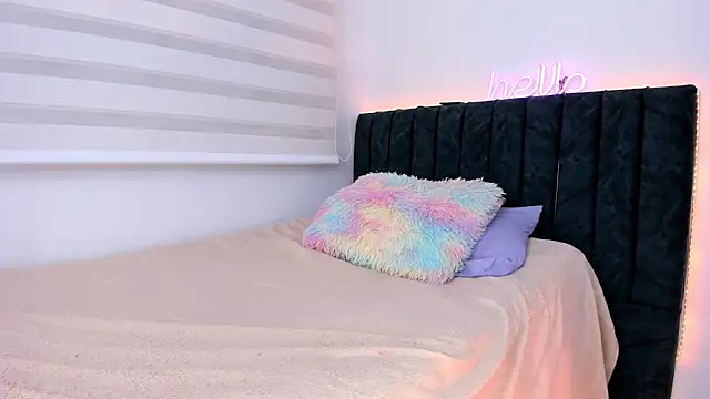 Snapshot of liaqueen610 chatting on February 25, 2025, 2:36 am liaqueen610 online show from February 25, 2025, 2:36 am