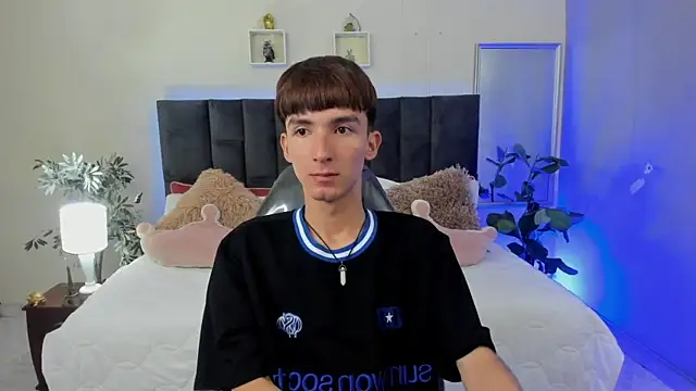 Snapshot of Jake_evans chatting on May 13, 2026, 1:41 pm Jake evans online show from May 13, 2026, 1:41 pm