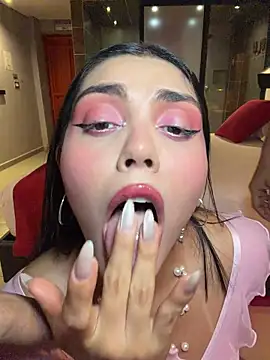 zui lu online show from April 13, 2026, 1:44 am