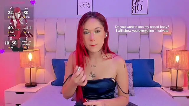 SkinnyFoxy online show from April 15, 2026, 7:43 pm