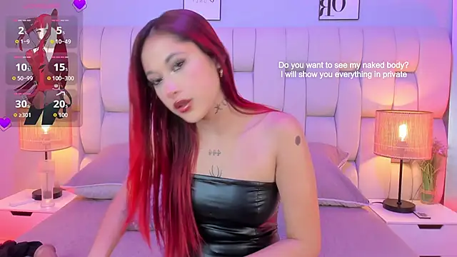 Snapshot of SkinnyFoxy chatting on April 23, 2026, 9:50 pm SkinnyFoxy online show from April 23, 2026, 9:50 pm