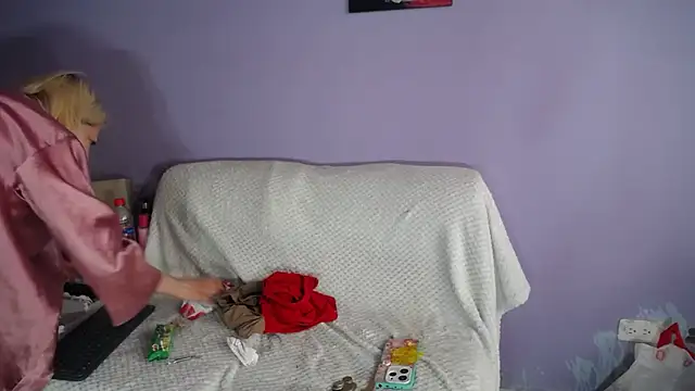 sophia ny online show from March 9, 2026, 1:04 pm