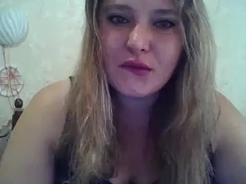 ParisMimi online show from September 26, 2025, 7:01 am