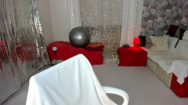 KarinaSweeety online show from October 7, 2025, 5:48 am