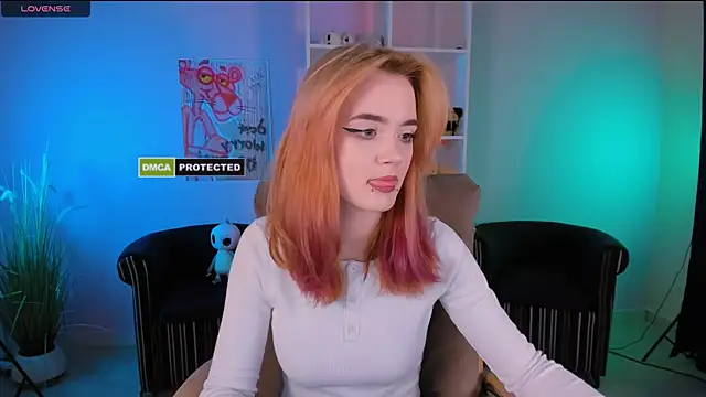 liana kisses online show from March 18, 2025, 7:42 pm