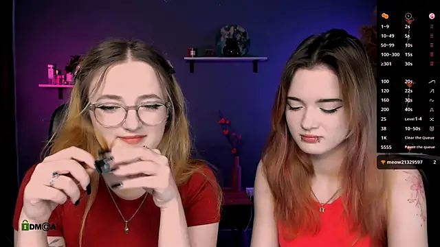 liana kisses online show from October 15, 2025, 9:20 am