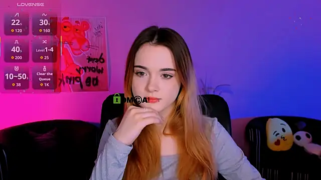 liana kisses online show from December 19, 2025, 7:54 pm