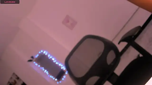 Snapshot of dulcemariacams chatting on February 22, 2026, 6:57 am dulcemariacams online show from February 22, 2026, 6:57 am