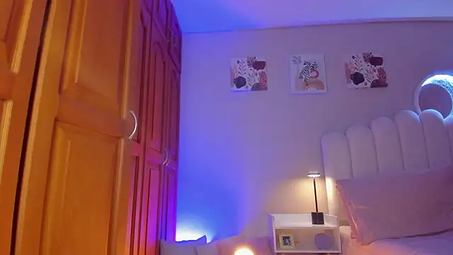 martinaaricci online show from January 12, 2026, 2:44 pm