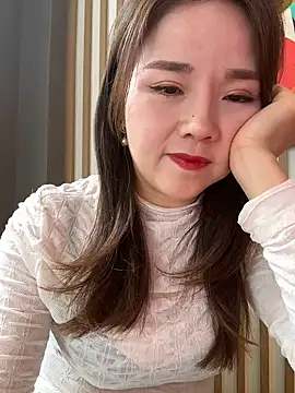 Efangfang online show from February 6, 2025, 5:46 am