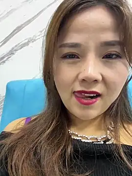 Efangfang online show from March 5, 2025, 10:44 am