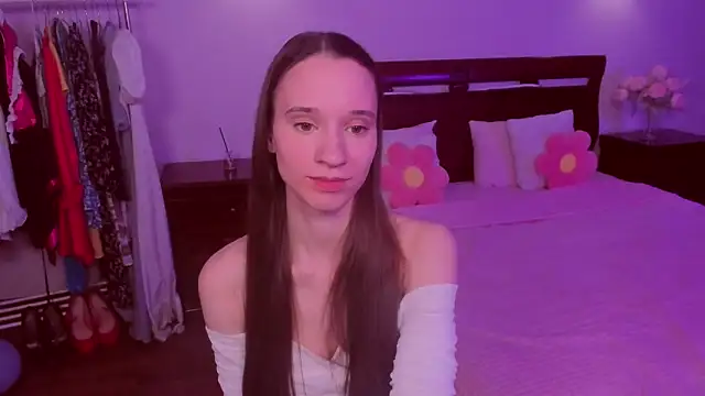 Snapshot of StaceySunny chatting on February 17, 2026, 5:30 pm StaceySunny online show from February 17, 2026, 5:30 pm