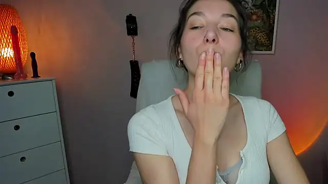 Meagn Extasy online show from September 22, 2025, 6:37 am