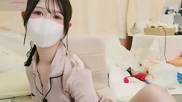 Conatsu online show from May 28, 2026, 2:47 pm