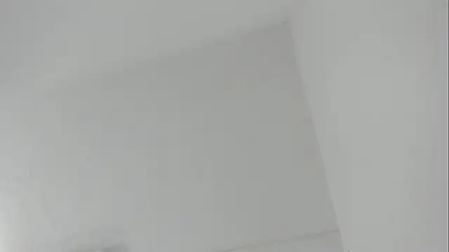 selene red  online show from December 22, 2025, 1:52 pm