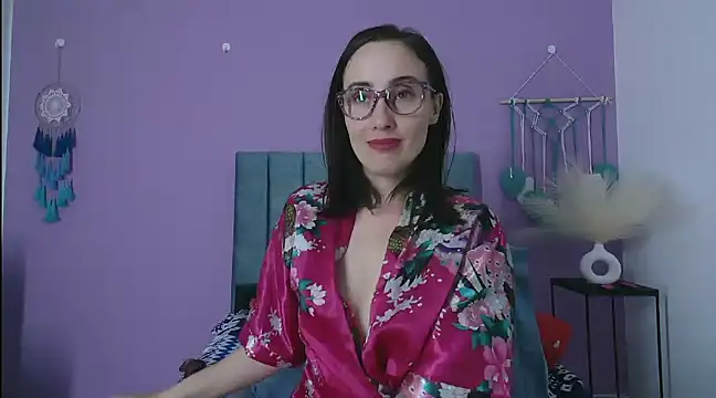 IberianMoonMK online show from February 16, 2025, 2:43 pm