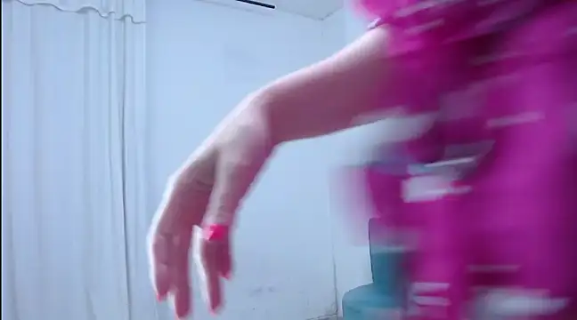 IberianMoonMK online show from February 28, 2025, 8:39 pm