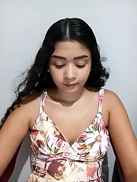 heleny901 online show from November 21, 2025, 8:40 pm