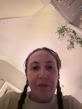 Littlelolo60 online show from April 10, 2026, 9:08 pm