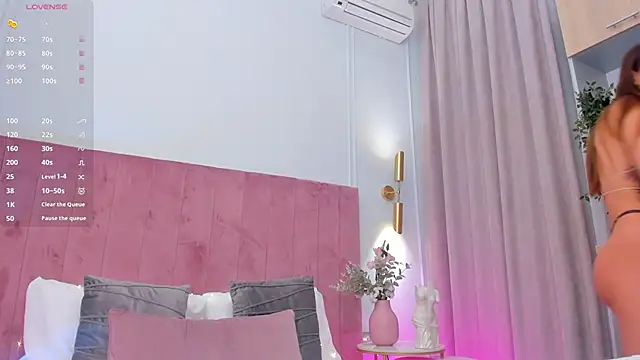 Snapshot of AprilWong chatting on January 22, 2025, 6:20 am AprilWong online show from January 22, 2025, 6:20 am