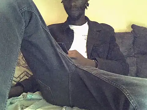 Snapshot of Delicious-D chatting on February 22, 2025, 7:25 pm Delicious-D online show from February 22, 2025, 7:25 pm