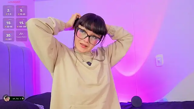 Sweet Namii online show from April 9, 2026, 11:43 pm