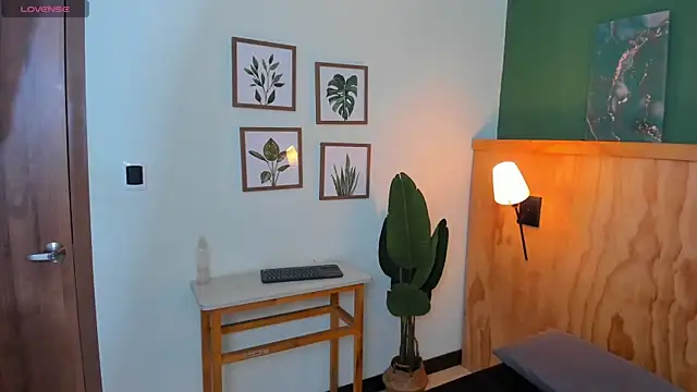 jacob-coper online show from September 15, 2025, 3:06 am