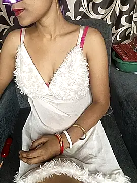 REVA DARLING online show from February 7, 2026, 6:28 am