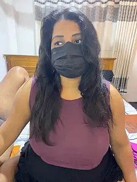 NOORA-GIRL online show from February 27, 2026, 2:11 am