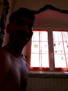 Snapshot of 1197candente chatting on January 1, 2025, 10:11 am 1197candente online show from January 1, 2025, 10:11 am