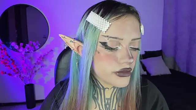 Snapshot of LilithMadness chatting on September 30, 2025, 5:12 am LilithMadness online show from September 30, 2025, 5:12 am