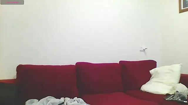 Snapshot of Skoona73 chatting on December 5, 2025, 12:36 pm Skoona73 online show from December 5, 2025, 12:36 pm