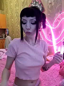 Snapshot of _Alice_0-0 chatting on December 7, 2024, 5:20 pm  Alice 0-0 online show from December 7, 2024, 5:20 pm