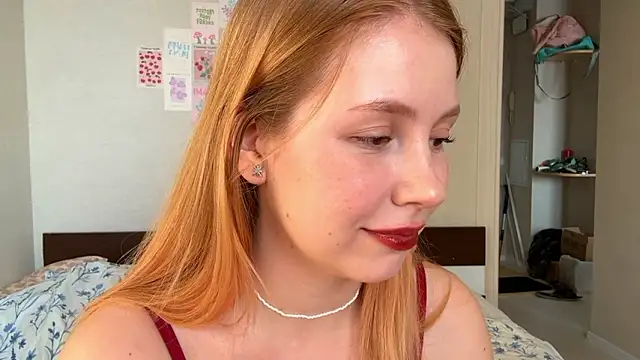 Snapshot of HoneyAudrey chatting on February 21, 2026, 3:29 am HoneyAudrey online show from February 21, 2026, 3:29 am