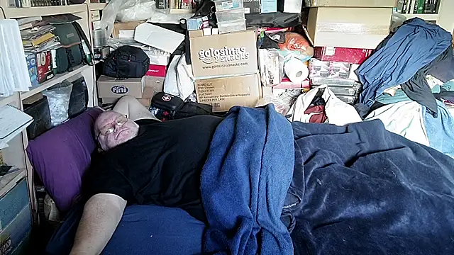 hadeszeuss2 online show from February 24, 2026, 2:48 pm