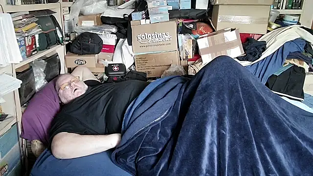 hadeszeuss2 online show from March 4, 2026, 3:07 pm