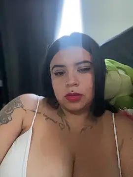 Devilsweet17 online show from November 24, 2025, 10:31 pm