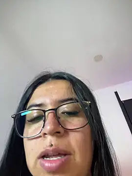 Devilsweet17 online show from July 7, 2026, 12:42 pm