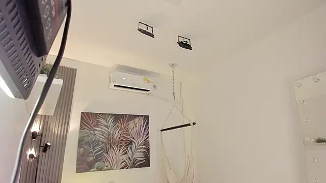 emma alice  online show from February 3, 2026, 11:37 am