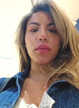 Karen San Miguel online show from October 3, 2025, 7:22 pm