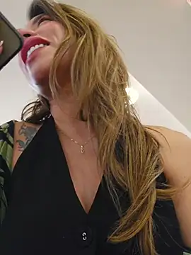 Snapshot of Karen_San_Miguel chatting on March 26, 2026, 6:24 pm Karen San Miguel online show from March 26, 2026, 6:24 pm