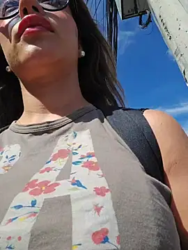 Snapshot of Karen_San_Miguel chatting on April 1, 2026, 7:44 pm Karen San Miguel online show from April 1, 2026, 7:44 pm